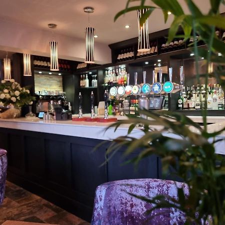 The Lion Hotel Brewood Buitenkant foto