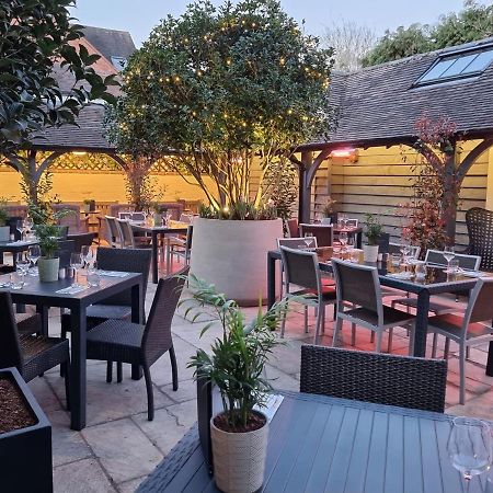 The Lion Hotel Brewood Buitenkant foto