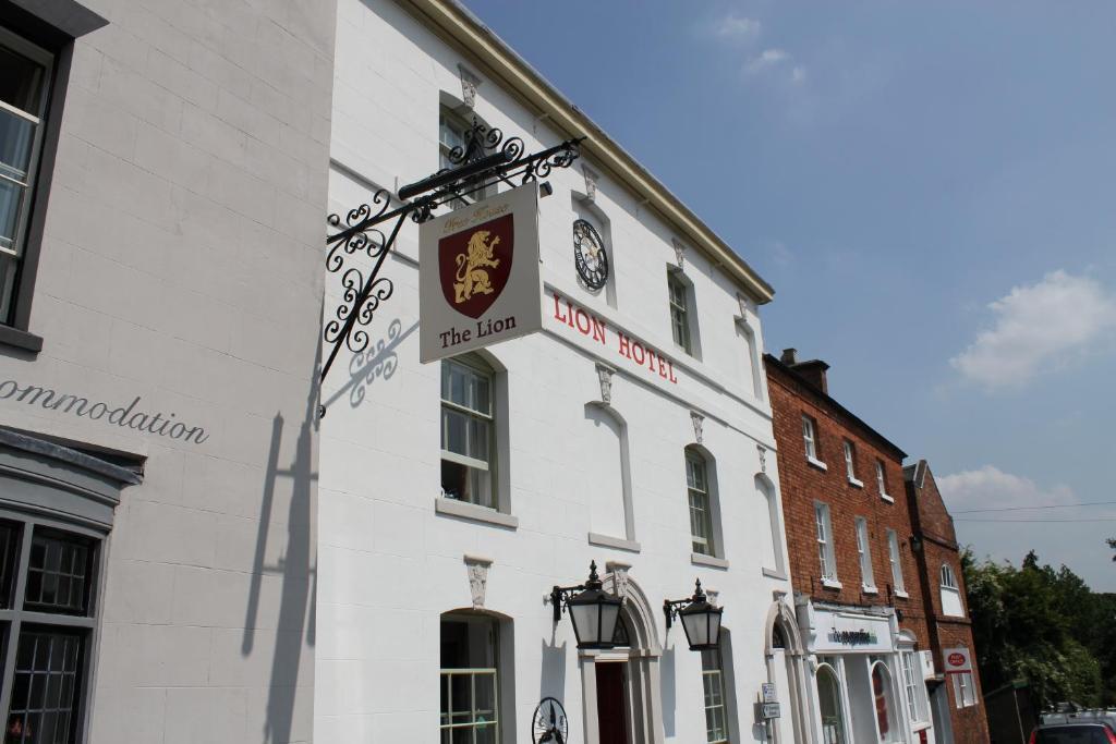 The Lion Hotel Brewood Buitenkant foto