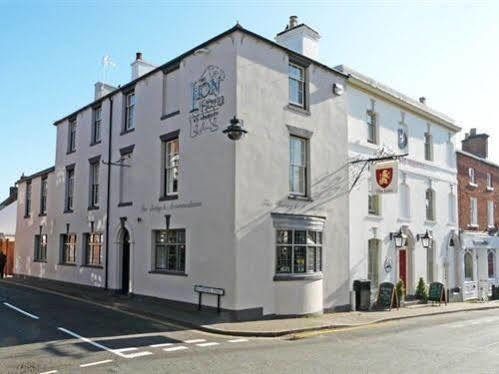 The Lion Hotel Brewood Buitenkant foto